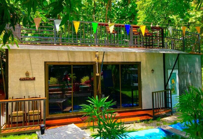 민박 บ้านอบอุ่น By The Mountain Ozoneบ้านโอโซนขุนเขาแก่งกระจาน