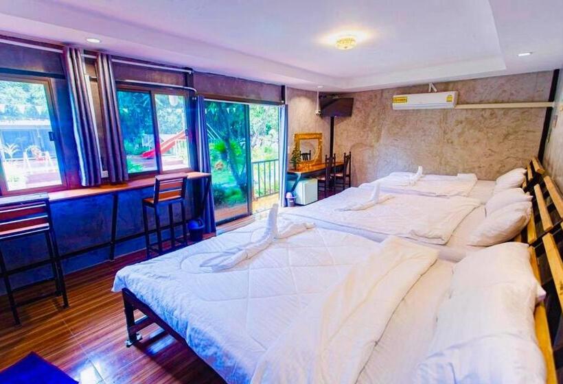 تختخواب و صبحانه บ้านเดอะเมาเท่น By The Mountain Ozoneบ้านโอโซนขุนเขาแก่งกระจาน