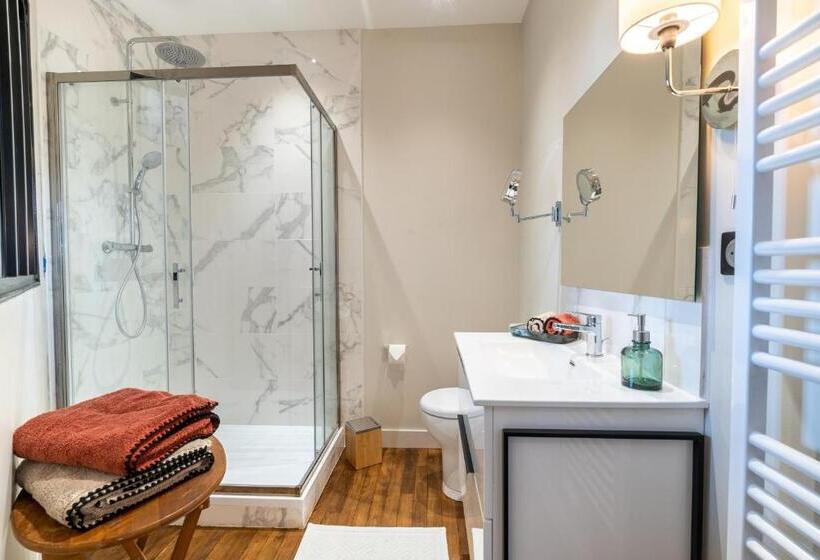 צימר Edouard & Louise Chambres D Hôtes