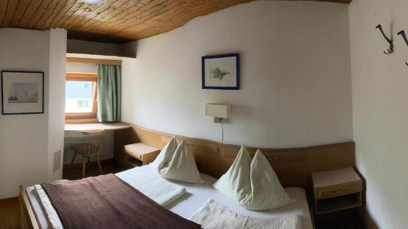 مبيت وإفطار Garni Guflhof