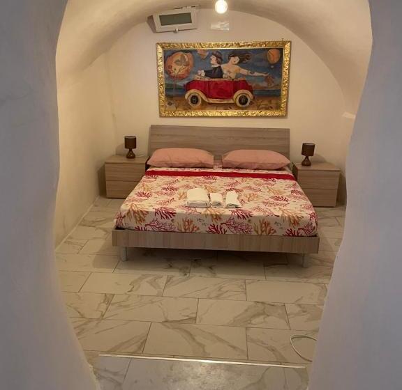 تختخواب و صبحانه Mory&clary Cave Palese Airport