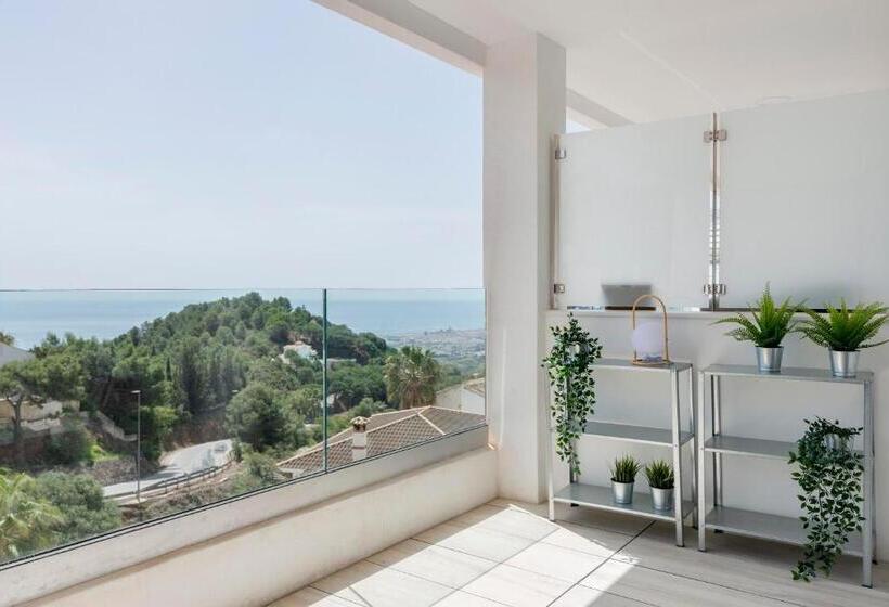 Central Apartment With A View