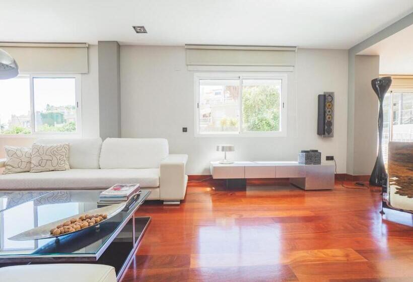 Cubo S Gibralfaro House Center