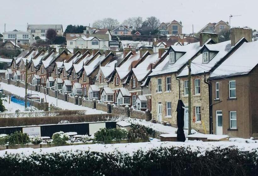 Escape Pod In Devon, 5 Mins From Beach + Parking