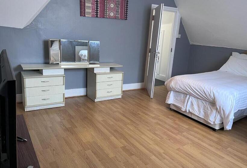 Harbour Street Rooms