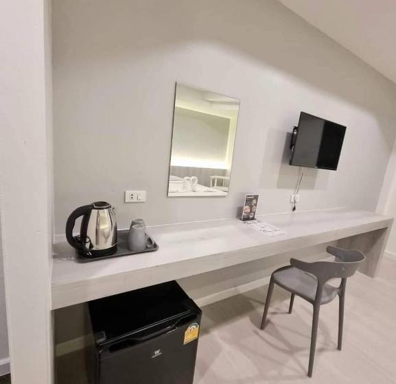 호텔 โรงแรมเกียรตินคร