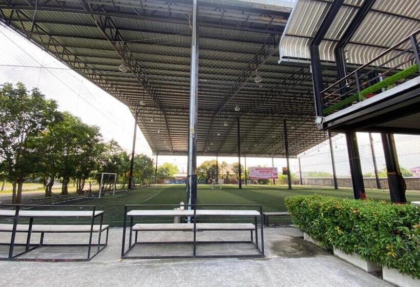 호텔 โรงแรมเกียรตินคร