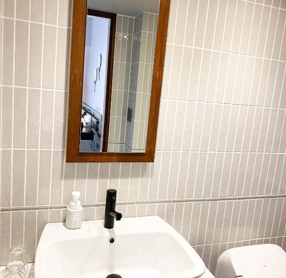 فندق Asakusa Kaede 浅草楓