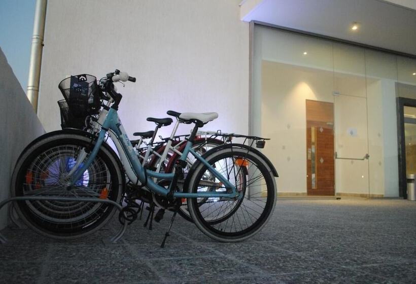 Отель Gold Lagoon Kosher