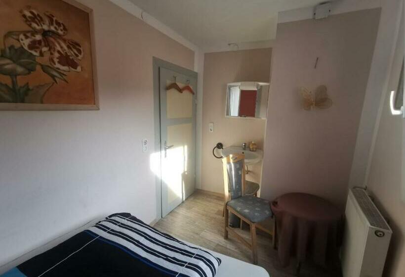 호텔 Gästehaus Am Rathaus