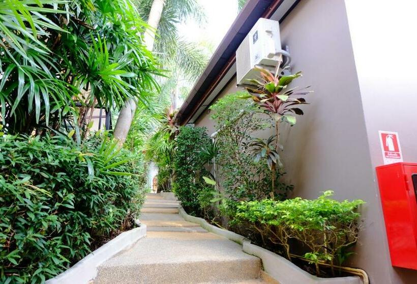 فندق Naiharn Paradise Boutique