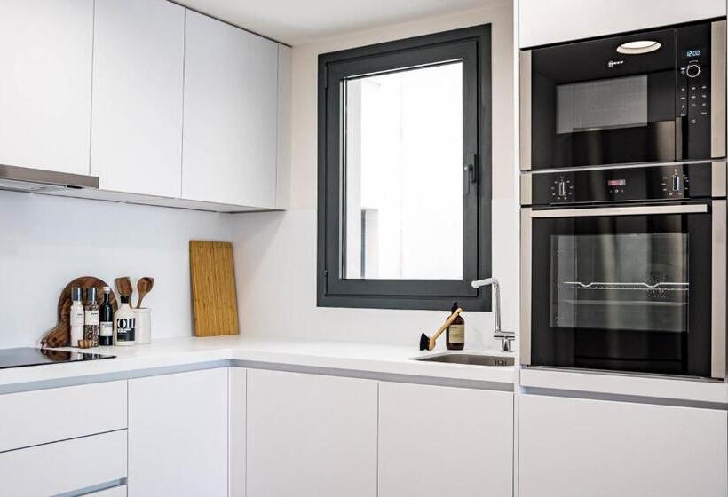 Inf42m  Apotel Infinity By Roomservices