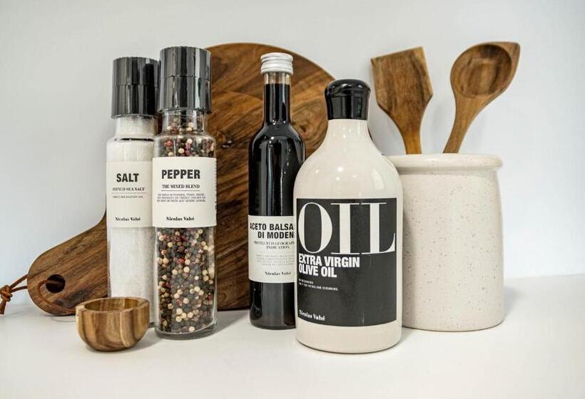 Inf42m  Apotel Infinity By Roomservices