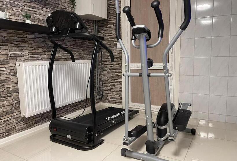 Moonlight   Trevlig Källarlägenhet