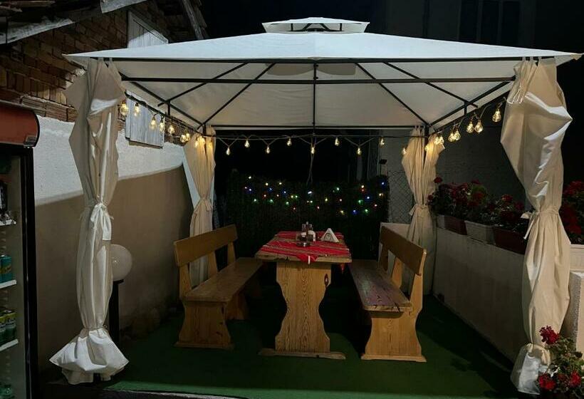 ペンション къща за гости “краси”