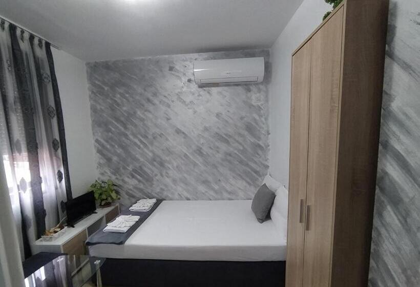 ペンション каламанди