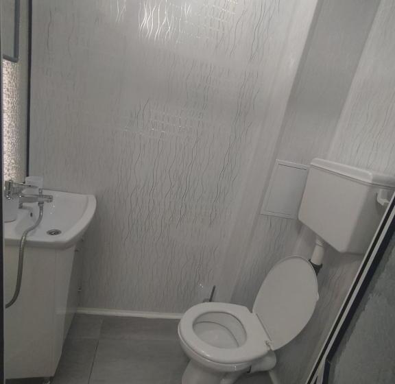 ペンション каламанди