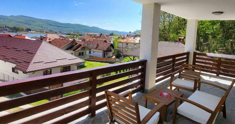 펜션 Casa Albinuța