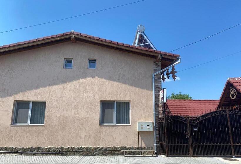 بنسيون Casa Blendea Daniela