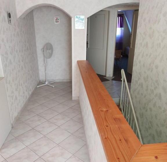 بنسيون Gästehaus Neumann