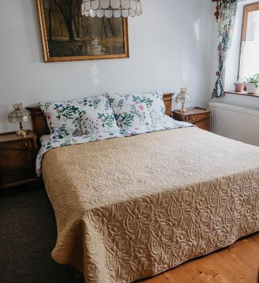 펜션 Hemina Vendégház