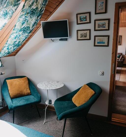 펜션 Hemina Vendégház