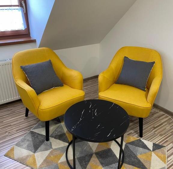 膳宿费 Penzión U Dvoch Levov