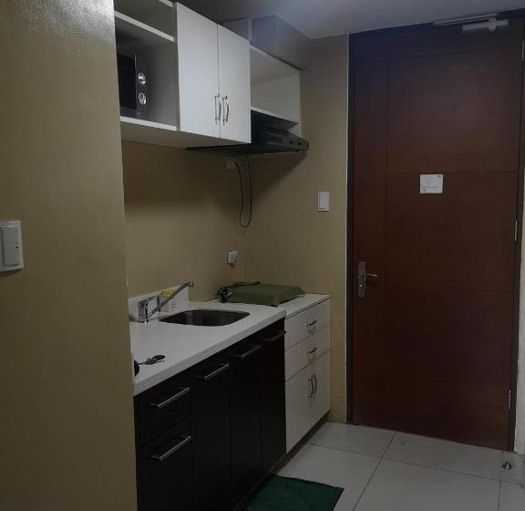 Pensjonat Pico De Loro Staycation