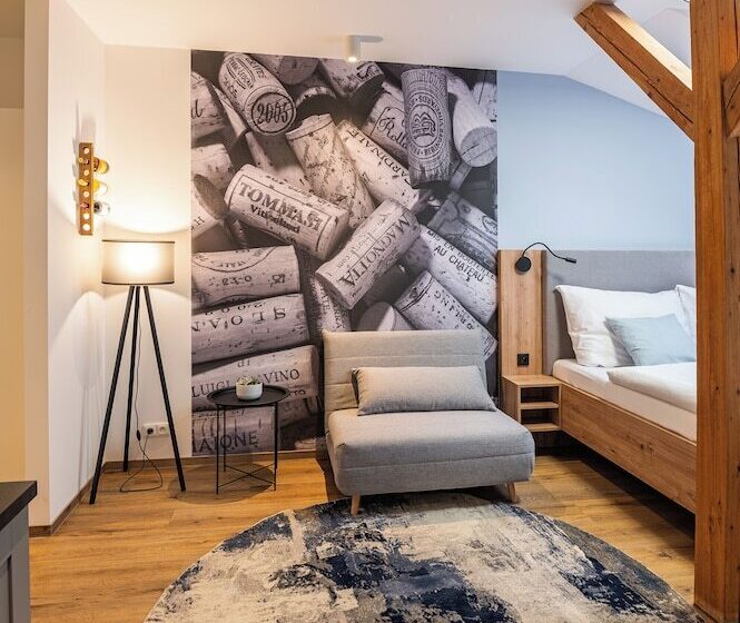 פנסיון Restovna