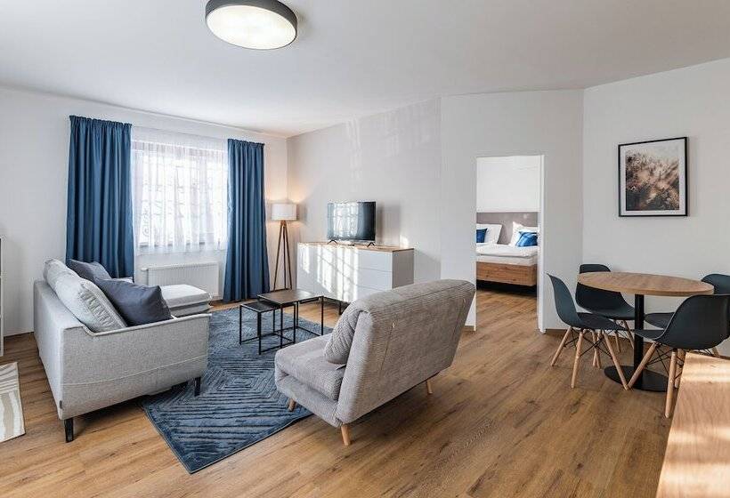 פנסיון Restovna