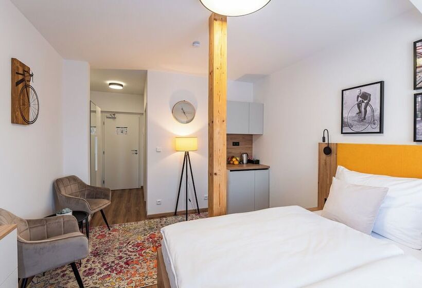 פנסיון Restovna