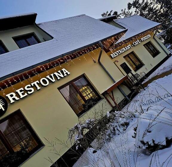 פנסיון Restovna