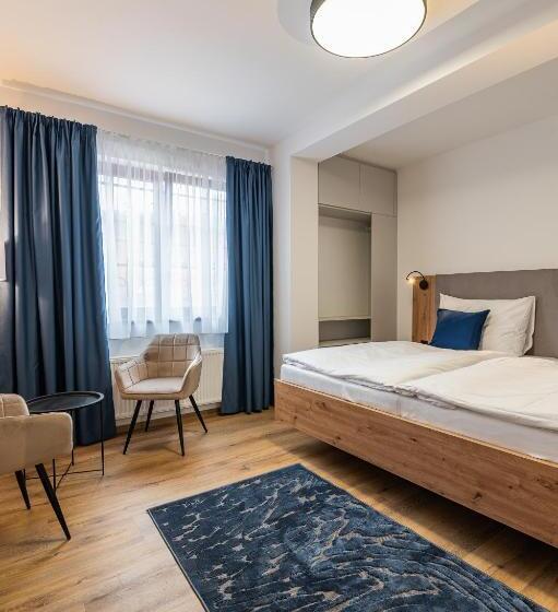 פנסיון Restovna