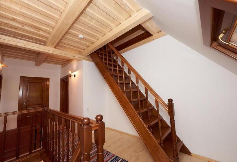 Pensiunea Agroturistica Casa Pribegilor