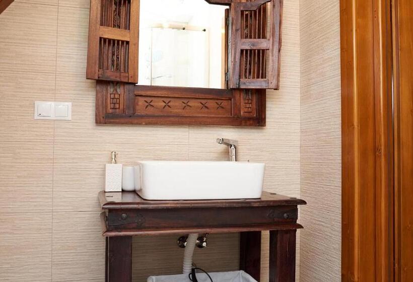 Pensiunea Agroturistica Casa Pribegilor