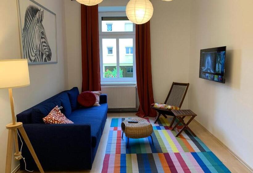 Traveler S City Shelter   By Nahuen Suites