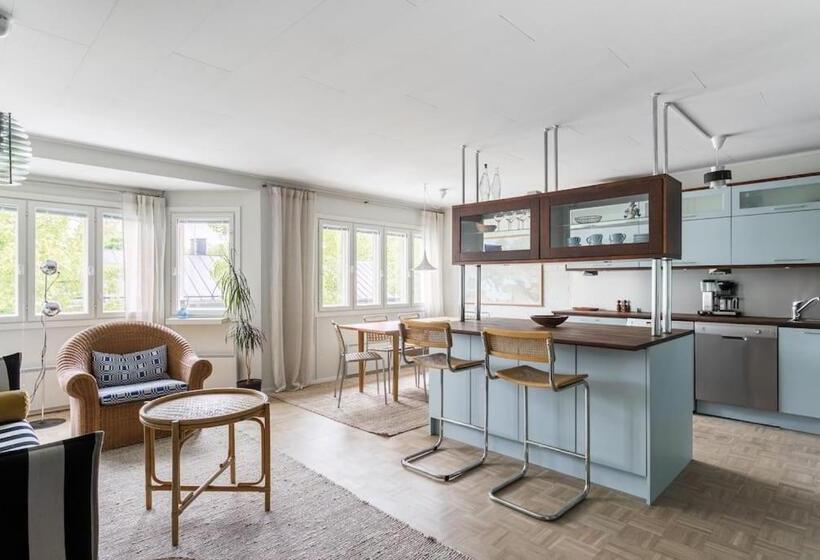 Upea Remontoitu Huoneisto Naantalin Sydämessä