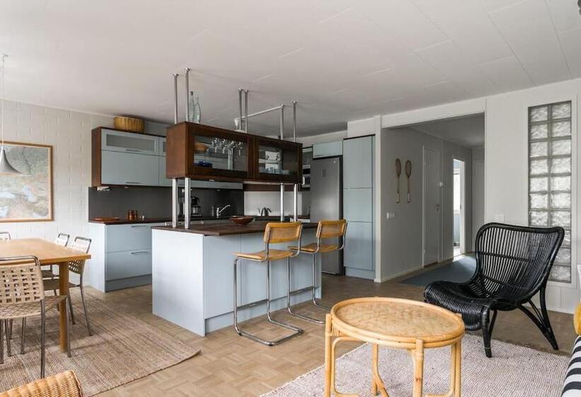 Upea Remontoitu Huoneisto Naantalin Sydämessä