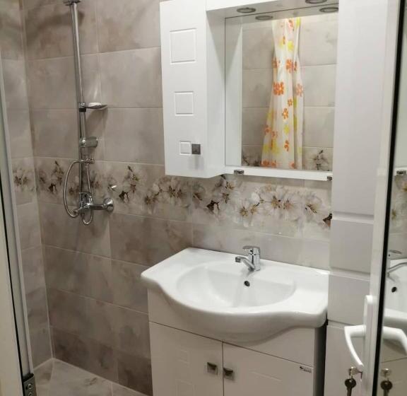 в сърцето на варна ви очаква прекрасен и просторен апартамент