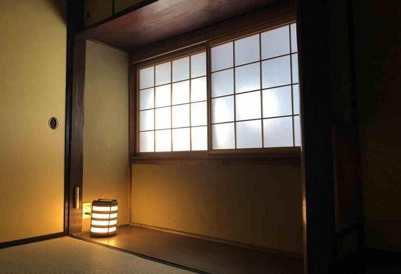 越中城端　荒町庵