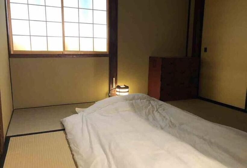 越中城端　荒町庵