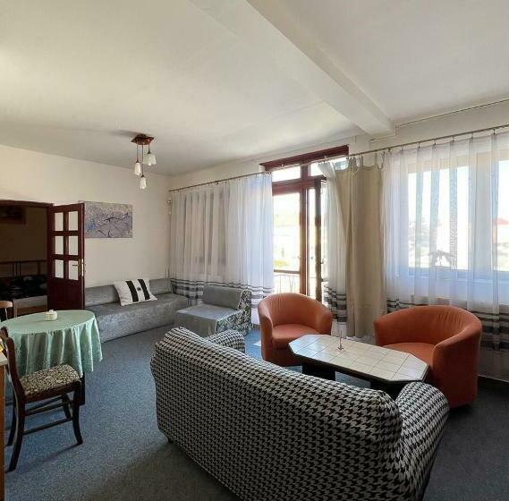 2  Izbový Apartmán Kajka V Penzion Trstená