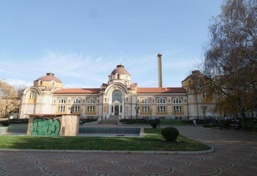 호스텔 Vintage Private Rooms In The Heart Of The Downtown