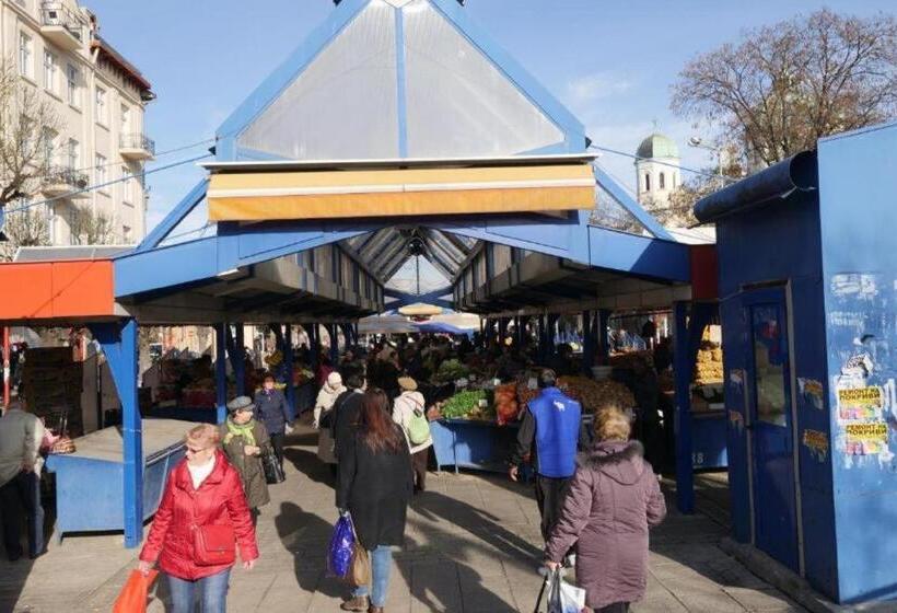 호스텔 Vintage Private Rooms In The Heart Of The Downtown