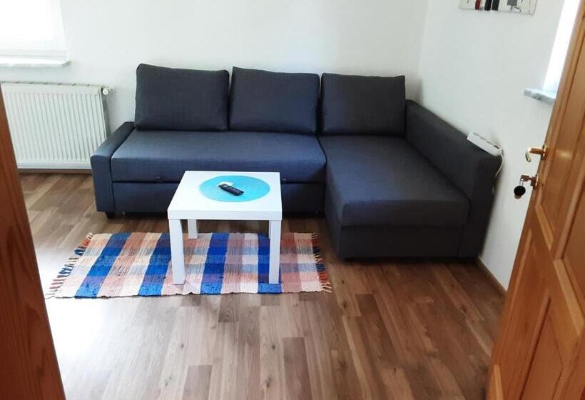 Apartment Ferienwohnung 3 Treffen Am Ossiachersee