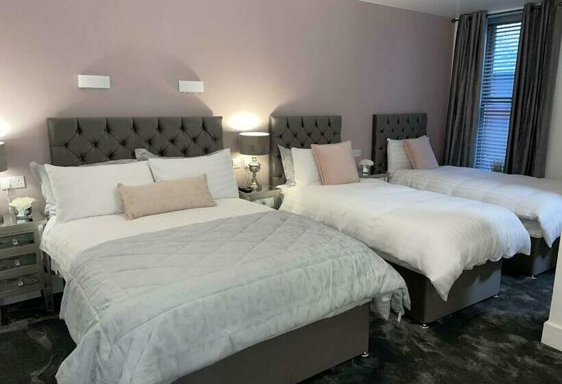 مبيت وإفطار Atlantic Lodge, Main Street Ardara