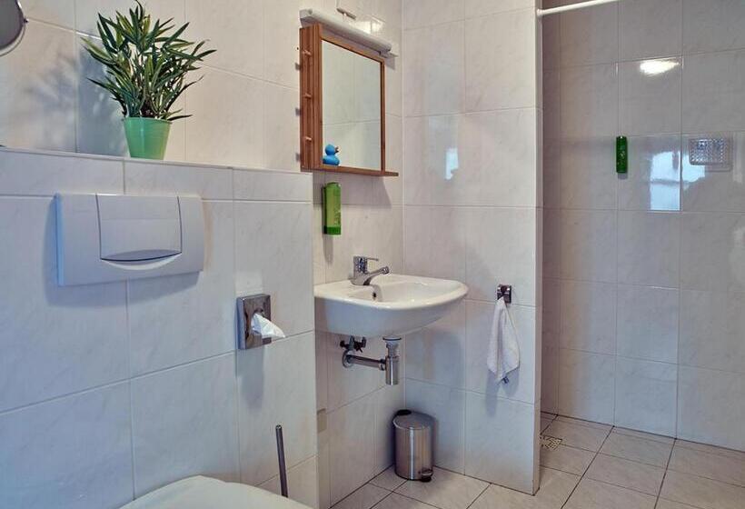 مبيت وإفطار Studio # Het Pauwennest