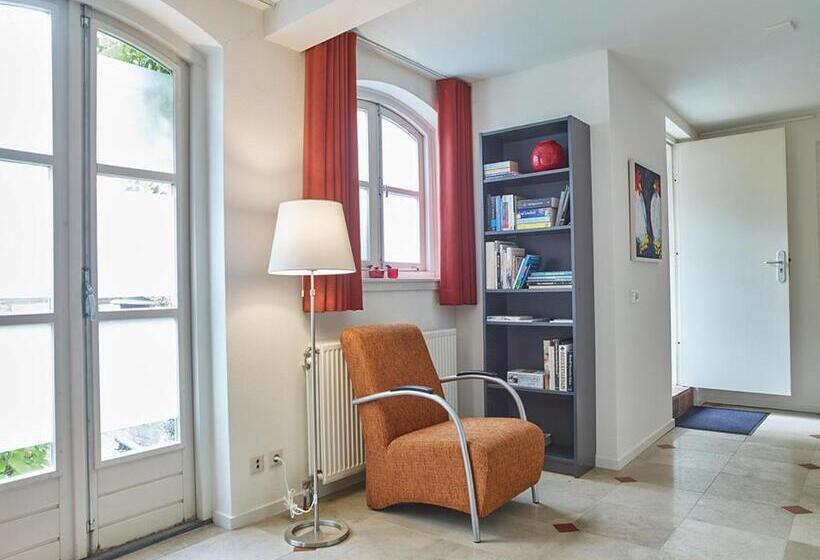 مبيت وإفطار Studio # Het Pauwennest