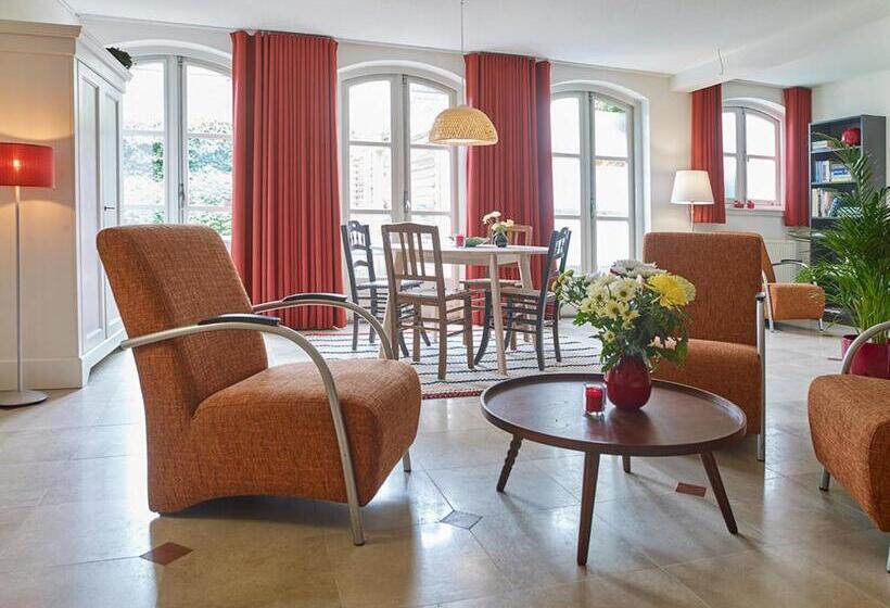 مبيت وإفطار Studio # Het Pauwennest