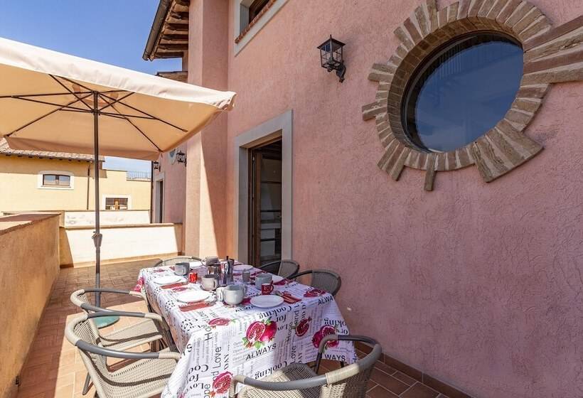 Bright Apt With Terrace And Shared Pool